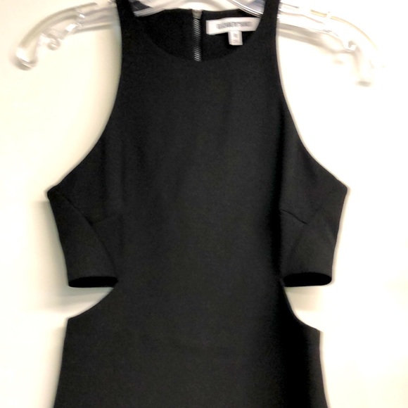 Elizabeth and James Dress - Picture 2 of 7